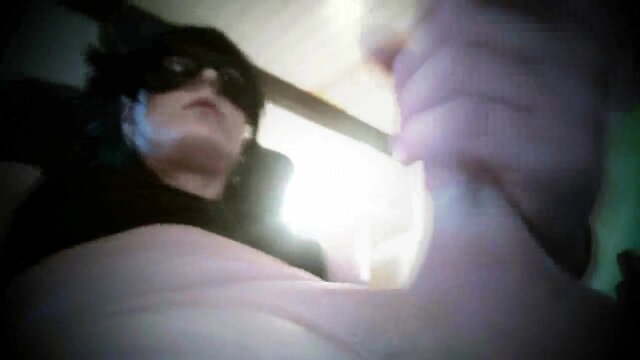 Amateurish tran masturbating