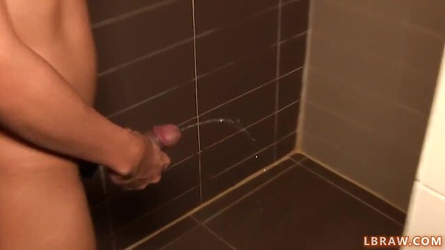 Hung tv candy fucks guy condomless