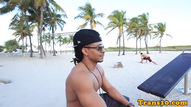 Ebony ts drilled in her muscular booty