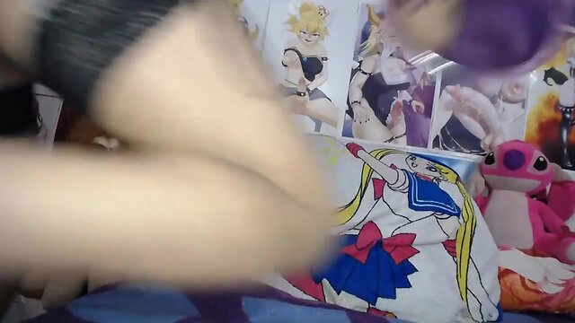 She-Male do anal and cum