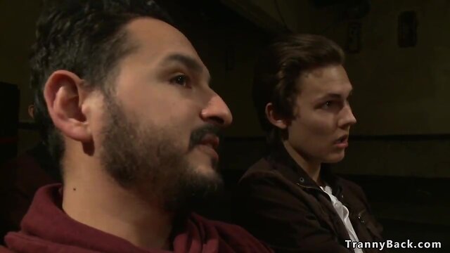 Ebony ts bodybuilder bangs referee