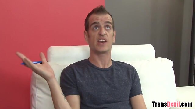 Cute face she-male kylie maria