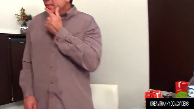 Fine t-girl mariana lins takes 2 dicks in her booty