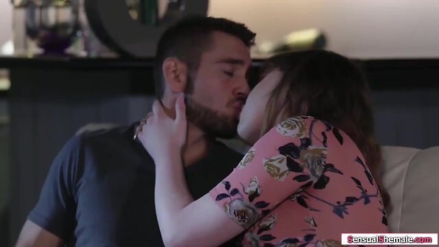 Tranny brunette analed reamed by her bf