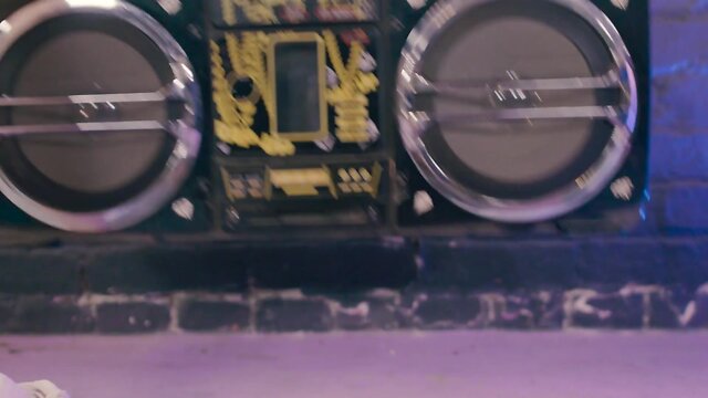 Blond bombshell kenzie taylor and kayleigh coxx pull the pecker out