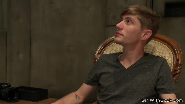 Transsexual technician bangs colleague and patient