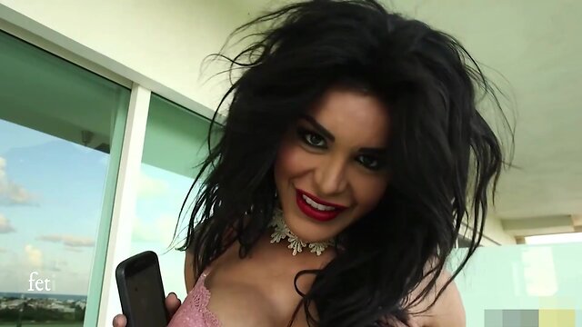 Brunette large butt and tit ts wanks off