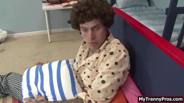 Transsexual stepmom analed by her stepsons prick