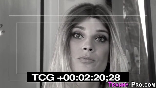 Swallowing transvestite fucked