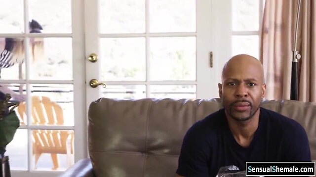 Soldier penetrates transvestite caseys round booty