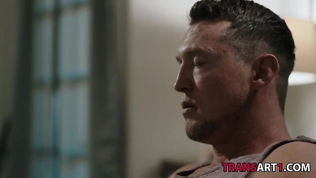 Boyish looking stepdaughter driller in the booty - daisy taylor