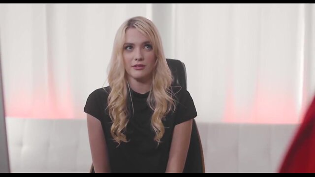 British Trans Teen Seduces Guy with Big Ass and Big Cock!