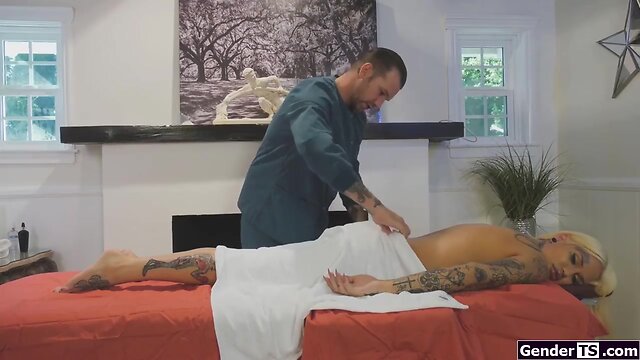 Chesty trans nadia love massage and anal