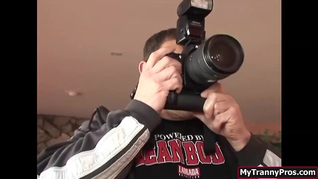 Petite tbabe barebacked by photographer