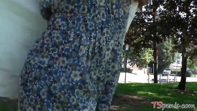 Black ts masturbating