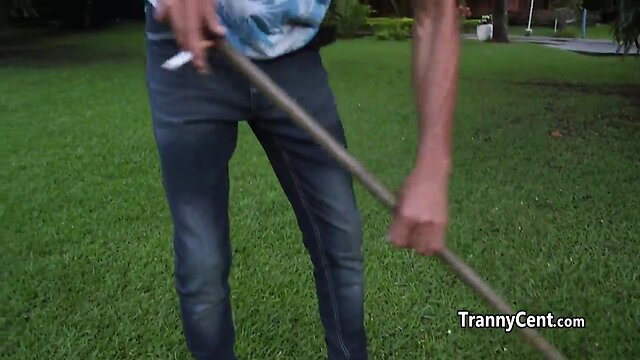 Amateurish teeny transvestite tricked to fuck