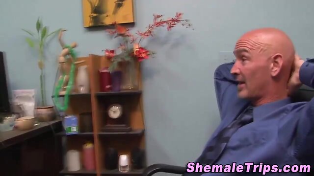 Sultry she-male guzzles spunk