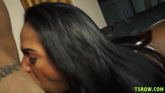 Tranny kelly costa condomless action