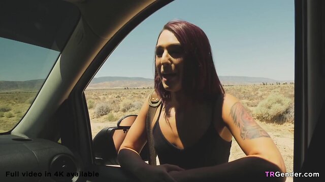 Magnificent khloe kay gets assfucked in the desert