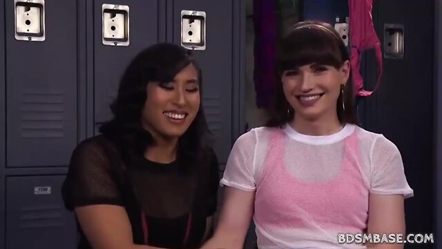 Tranny natalie mars fucks oriental mia li