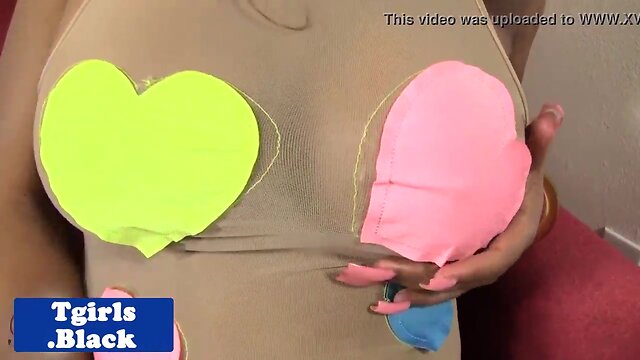 Bigbooty black t-girl twerks before jerking