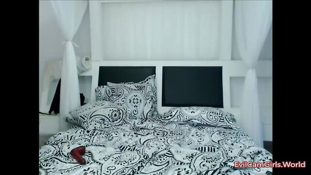 Beauteous transgirl getting pounded - watch next part on evilcamgirls.world