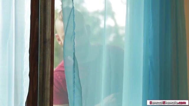 Petite she-male fucks the butt of guy spy