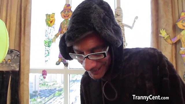 Milf take pleasure in 3some for halloween