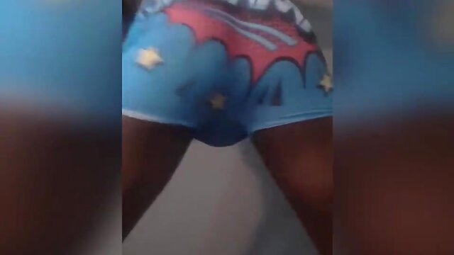 Twerking so fast . shaking this butt .fastest booty ever