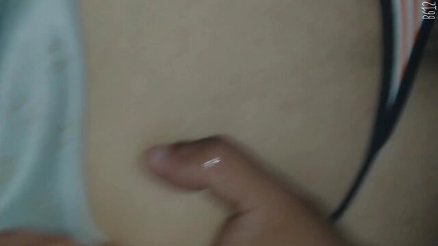 Me trago 18 cms de verga y casi vomito