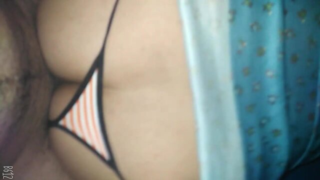 Me trago 18 cms de verga y casi vomito