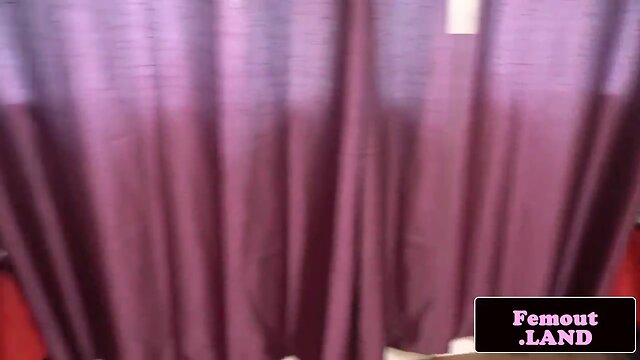 Trap amateurish tugs her throbbing dick