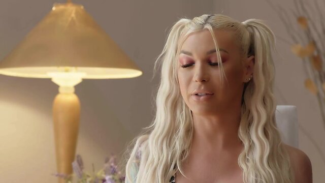 Evilangel - aubrey kate gets sloppy blowbang from 4 cocks