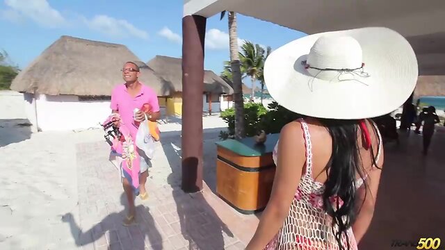 Behind-the-scenes-with-lizzy-laynez-part