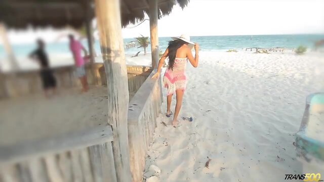 Behind-the-scenes-with-lizzy-laynez-part