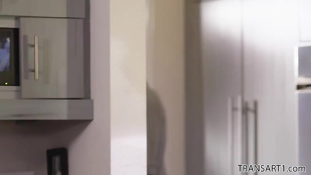 He just proposed to me honey! - jessy dubai