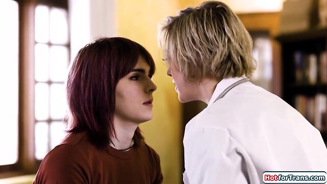 Tranny ella hollwood anal by transsexual khloe kay