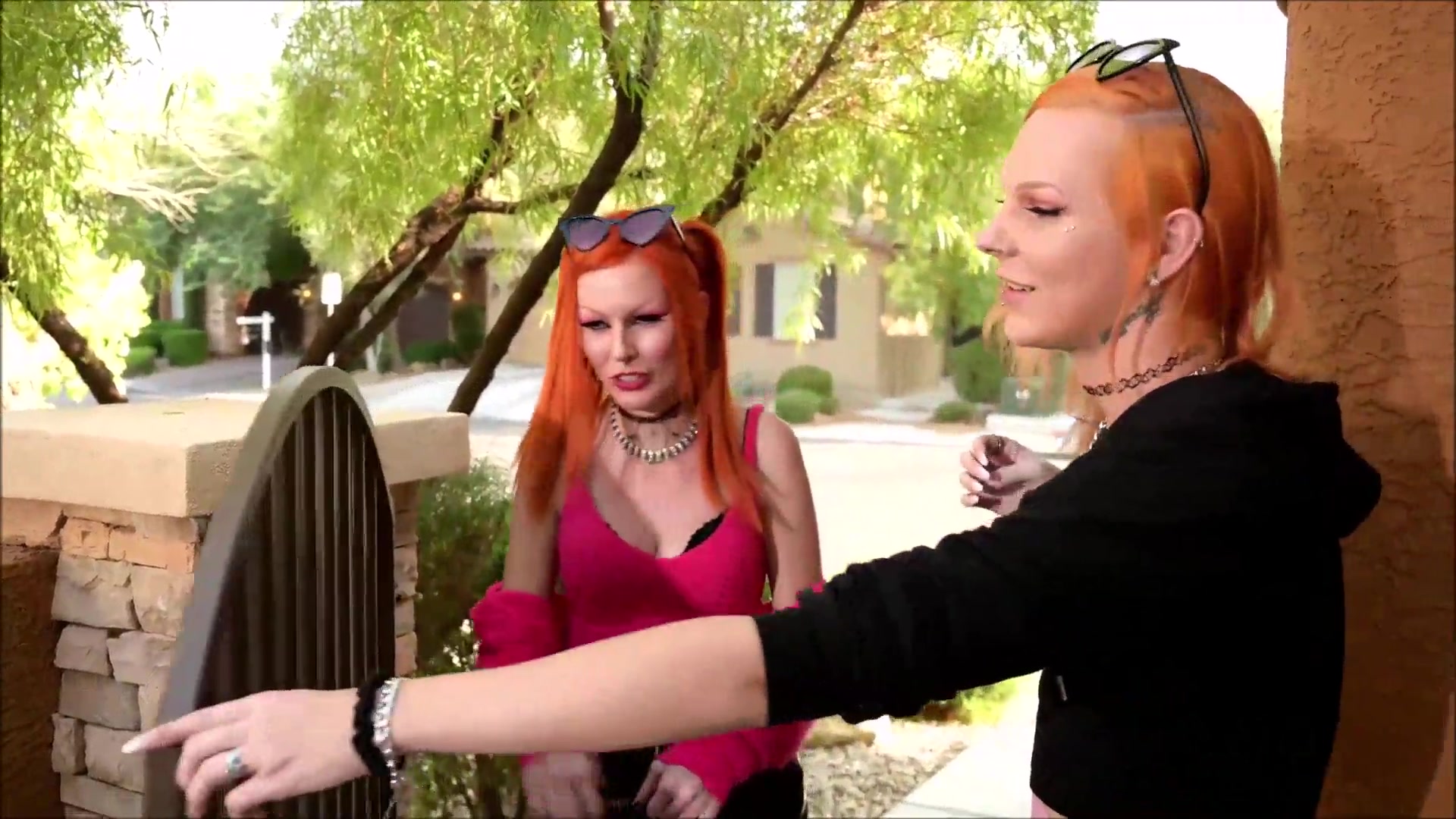 Wild Gangbang with Nikki Vicious, Sarina Havok & Ts Foxxy
