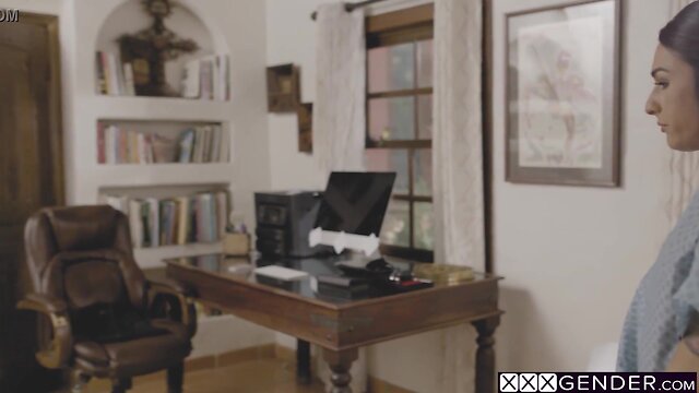 Dee & Khloe`s Hardcore Blowjob: Big Boobs, Big Cocks, Big Dicks!