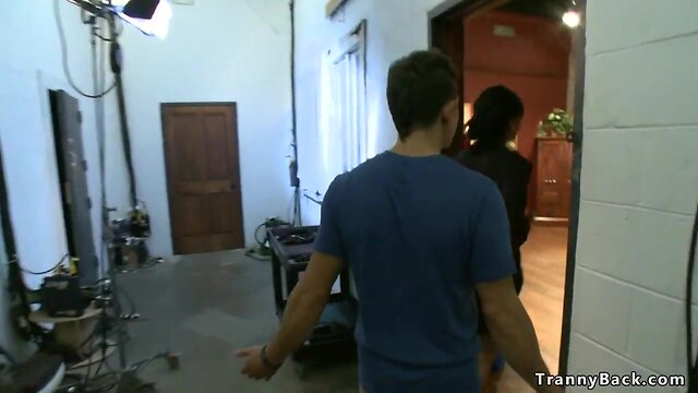 Tgirl bangs chesty babe and her bf