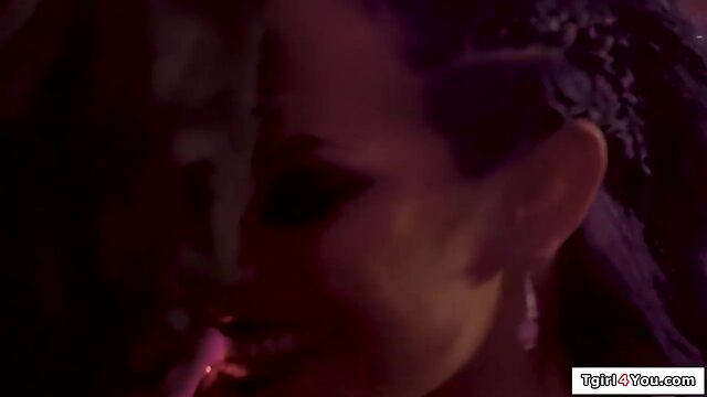 Tran casey kisses and ladyboy foxxy fuck a milf