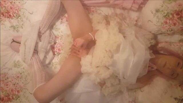 Tran bunny in houston -pretty little ladyboy CD trap in frilly l. dress