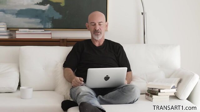 Aussie tran babe sasha de sade