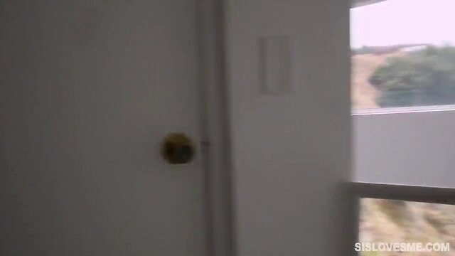 Hd babes fuck massive booty klbeybes