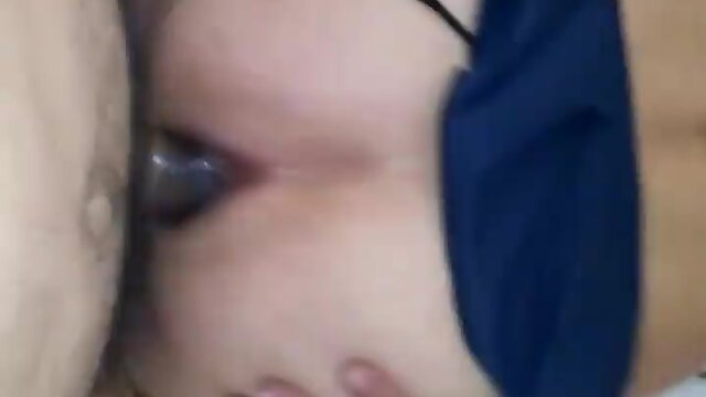 Abrete las nalgas....andrea rojo