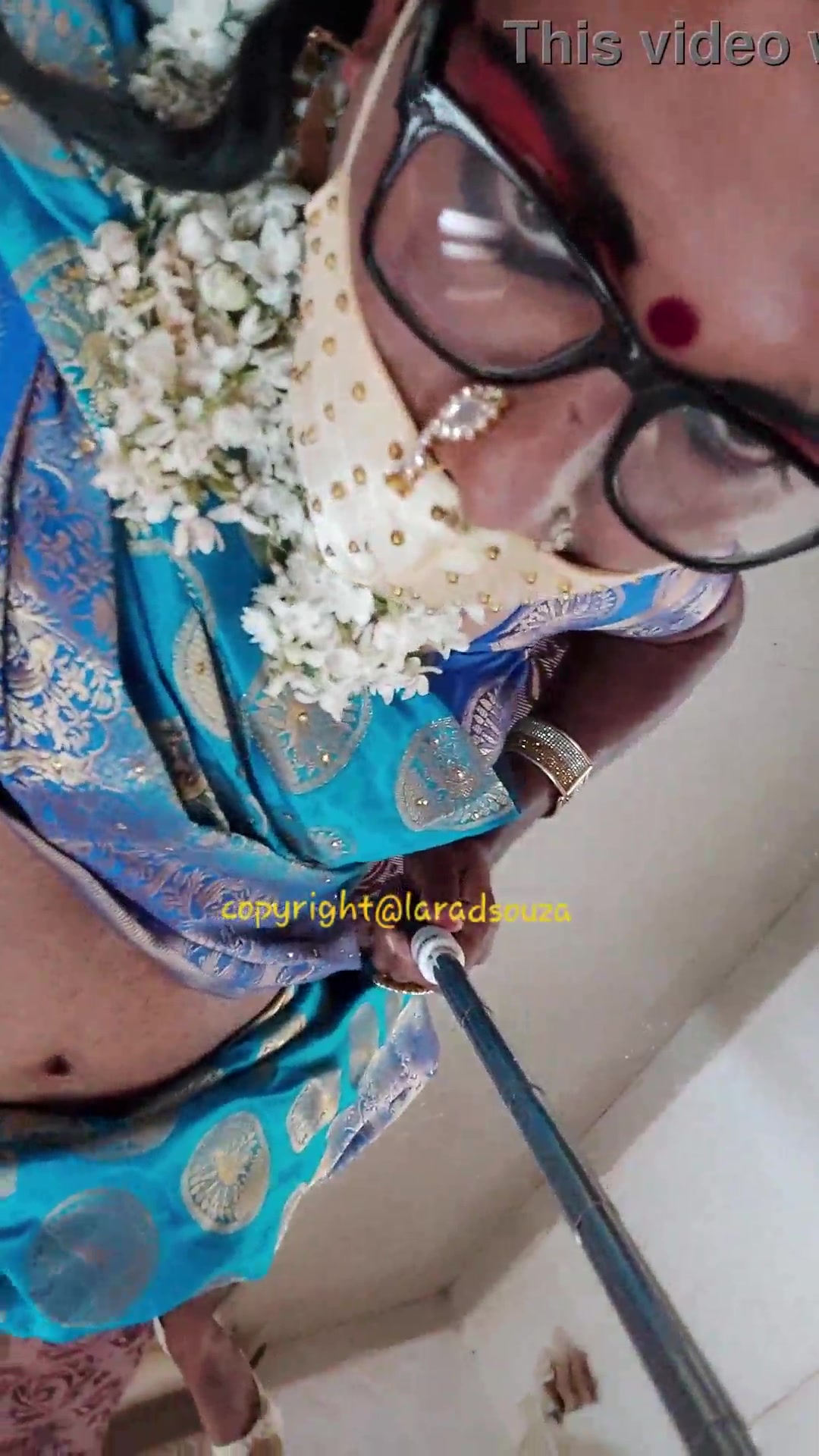 Indian CD model lara d'souza sexy video in saree