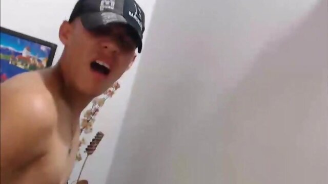 Young t-girl cumming inside her partner's booty