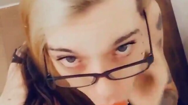 ’s baby needs schlong