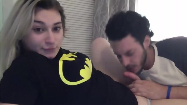 Trans bombshell getting blown by a eroused dude