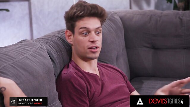 Devilstgirls candice kane wants to taste a penis and a pussy this time!